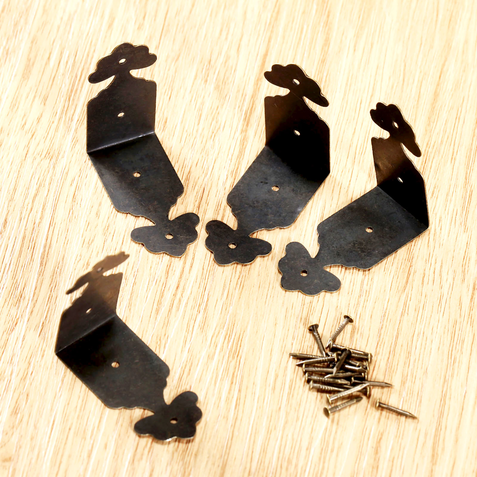 4 Góc Trang Trí Bảo Vệ Sắt Hoa - đánh giá và giá Furniture Hardware And Fittings