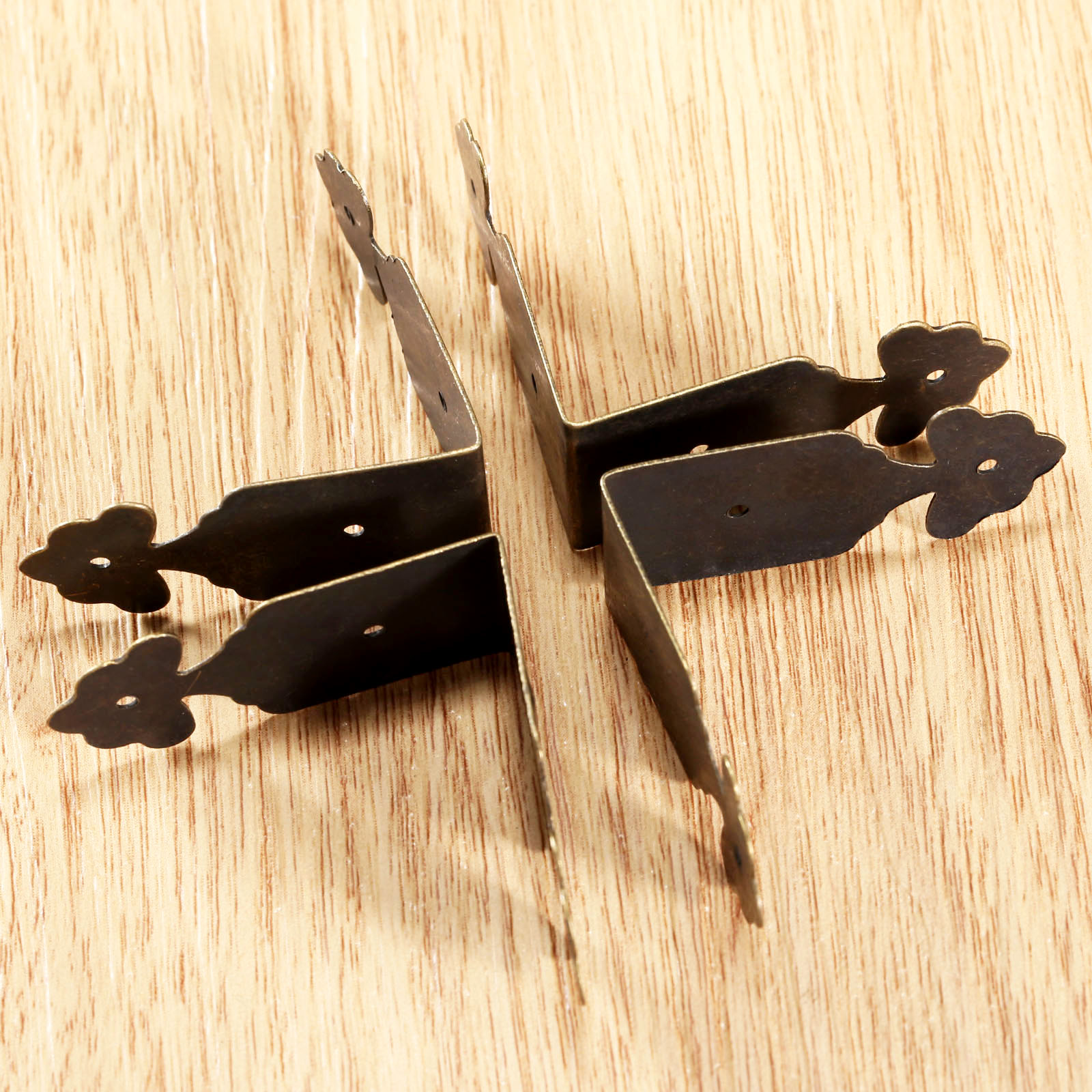 4 Góc Trang Trí Bảo Vệ Sắt Hoa - đánh giá và giá Furniture Hardware And Fittings